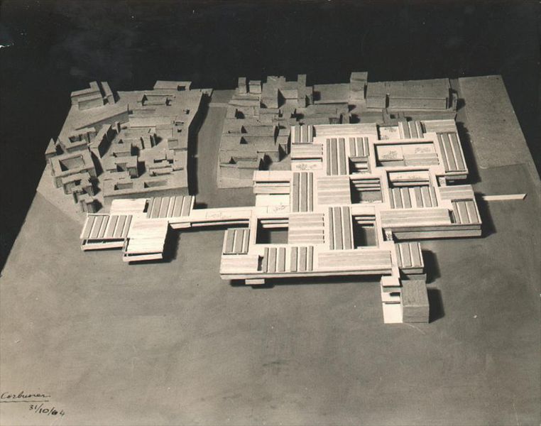 Ле Корбюзье. Проект госпиталя в Венеции. Макет. 1964