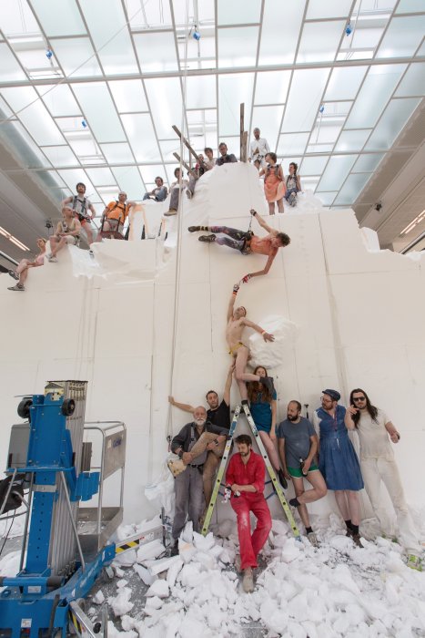 Участники выставки «Пролом» в музее современного искусства 21er Haus, Вена. 2013. Фото: © eSeL.at
